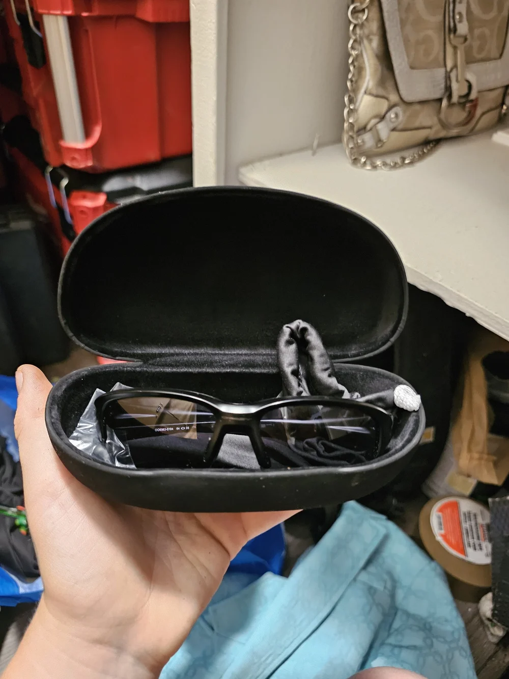 Oakley Flak Beta 2 Black Polarized Sunglasses with Protective Case